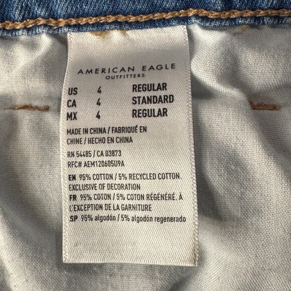 American Eagle SZ 4 Tomgirl Jeans Button-Fly Distressed Rips Whiskered Mid-Rise - Picture 11 of 12